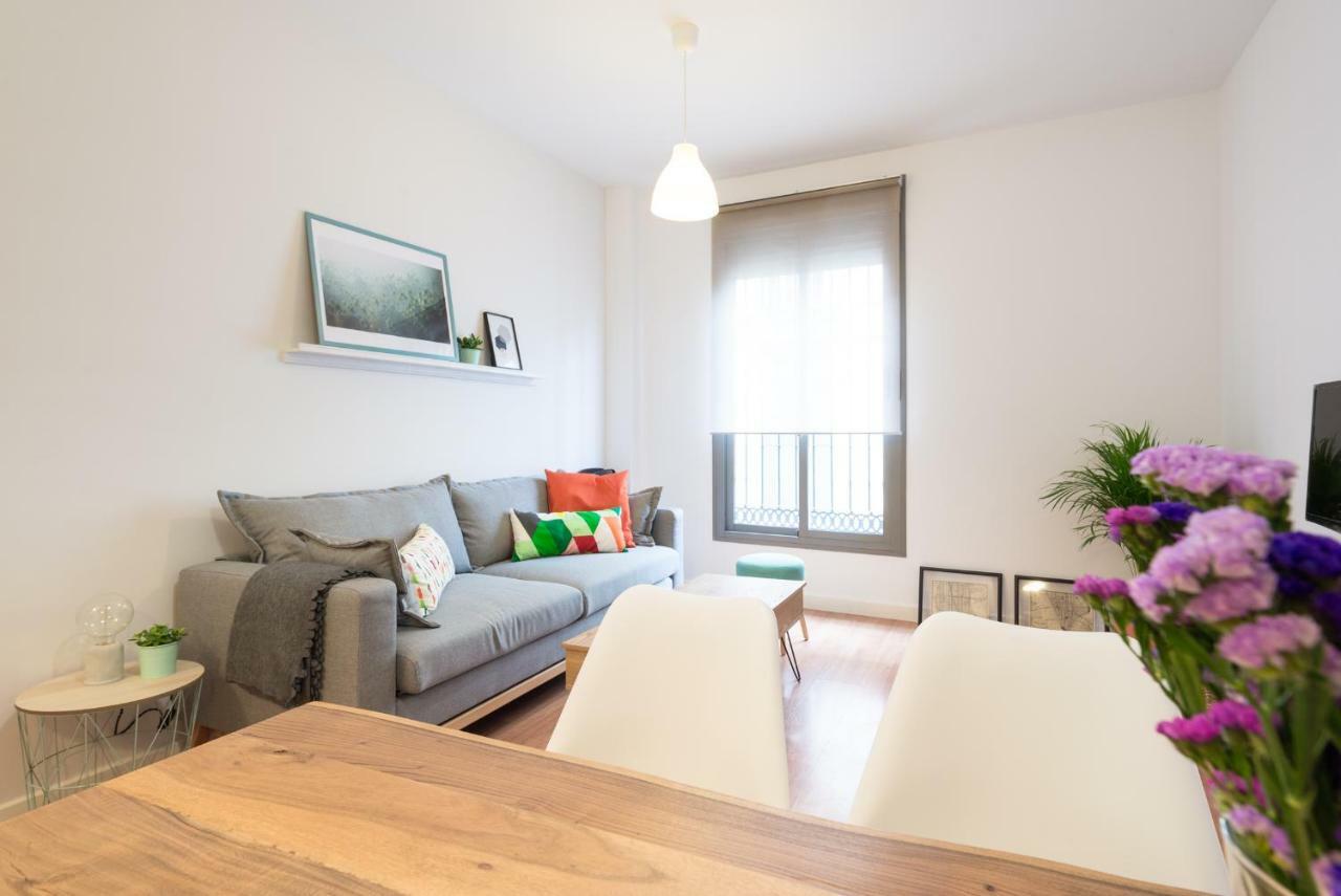 Homely Malaga Plaza Montano المظهر الخارجي الصورة