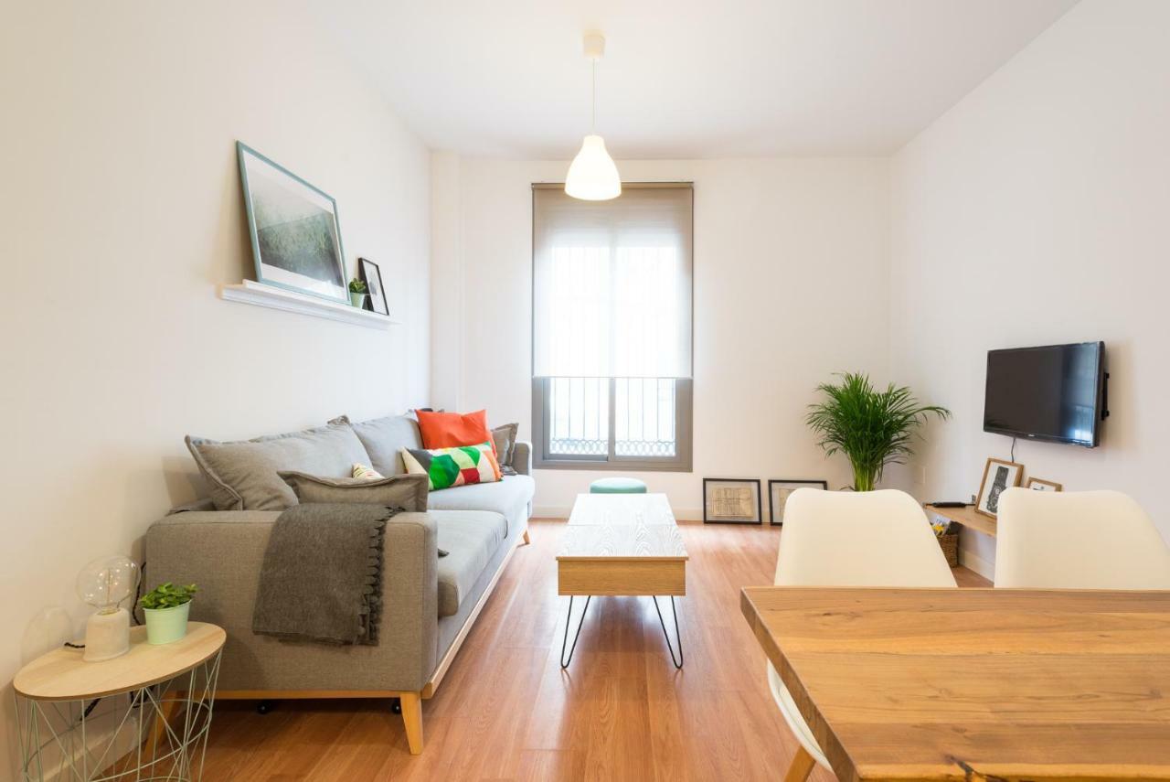 Homely Malaga Plaza Montano المظهر الخارجي الصورة