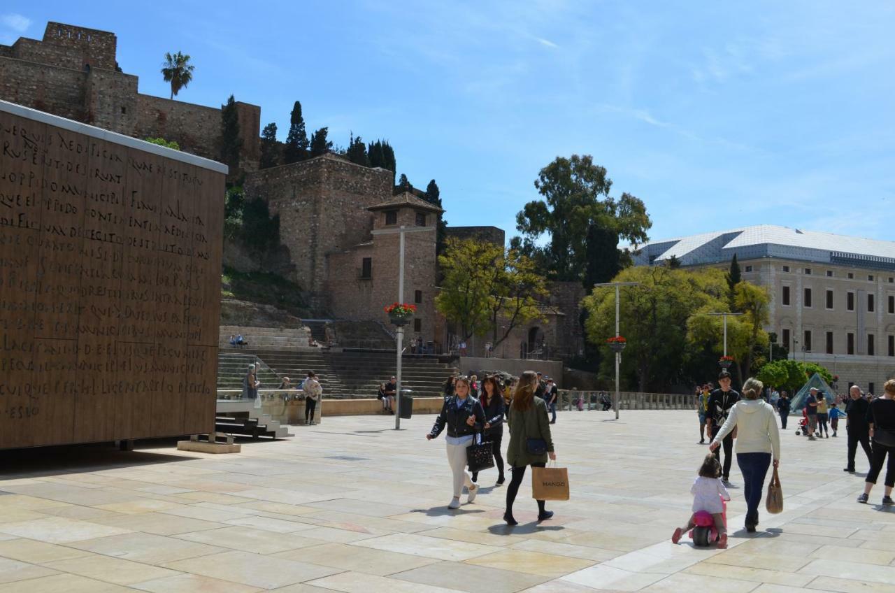 Homely Malaga Plaza Montano المظهر الخارجي الصورة