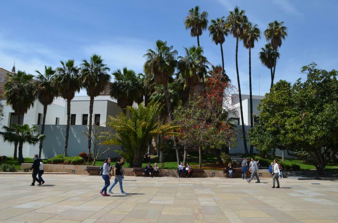 Homely Malaga Plaza Montano المظهر الخارجي الصورة